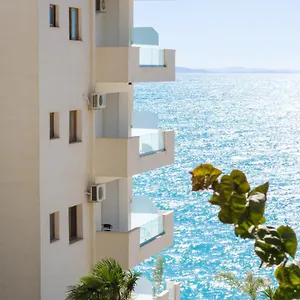 blue-bay-hotel.albaniahotels.org/