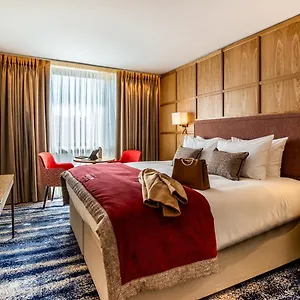 4* Szálloda Skylon